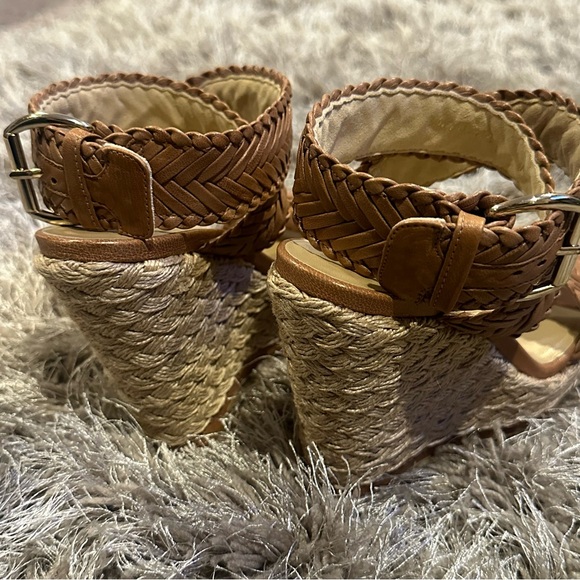 Stuart Weitzman Elixir Tan Leather Braided Wedges - Picture 4 of 14